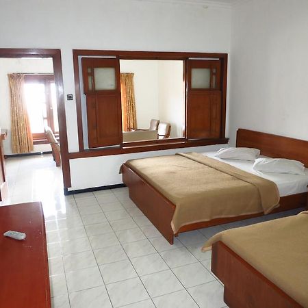 Hotel Selecta Batu  Kültér fotó