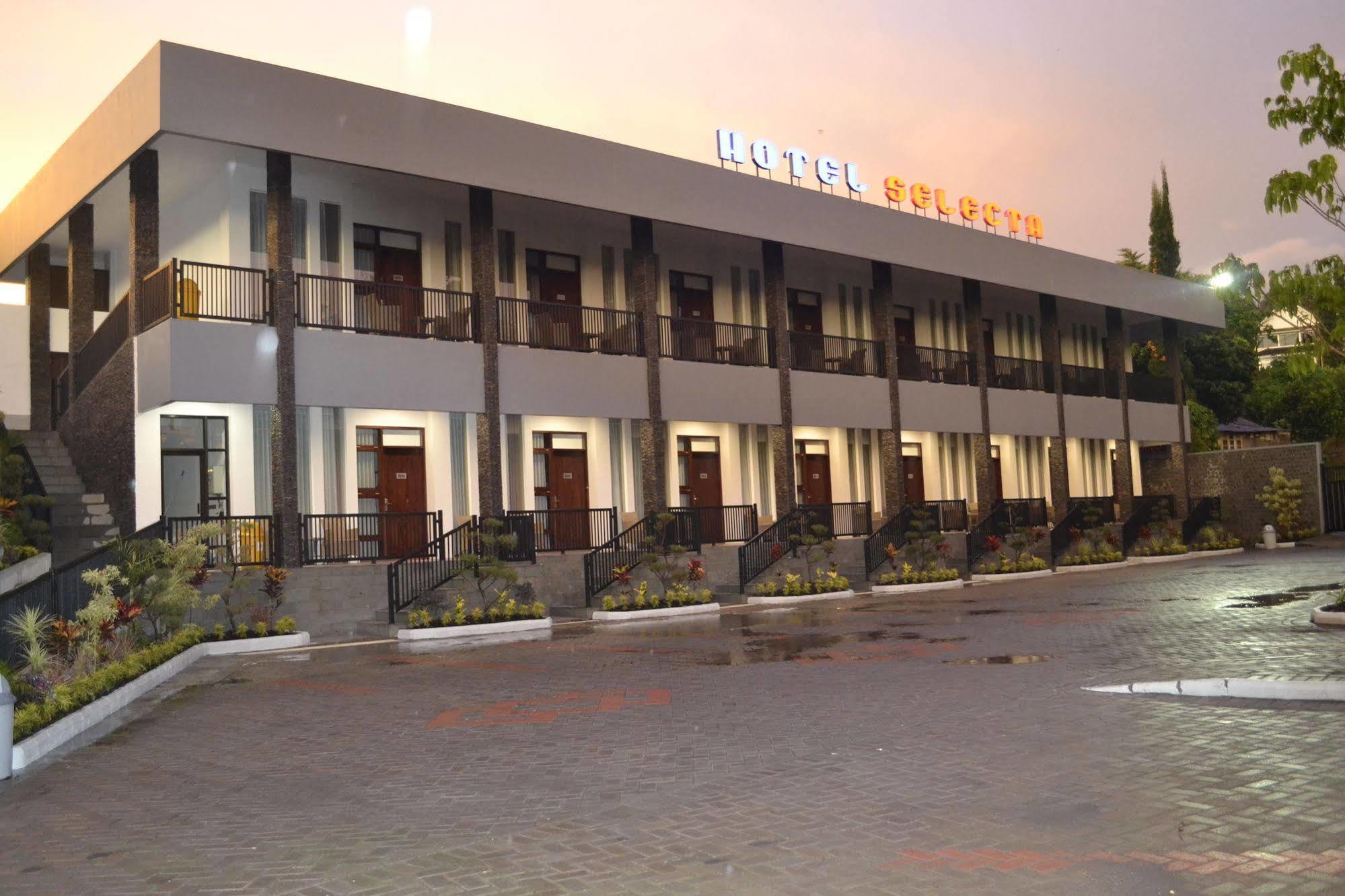 Hotel Selecta Batu  Kültér fotó