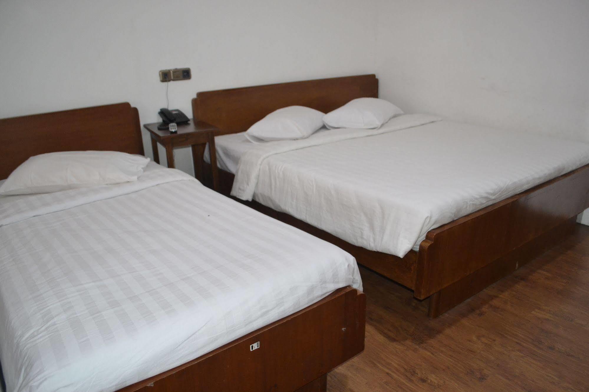 Hotel Selecta Batu  Kültér fotó