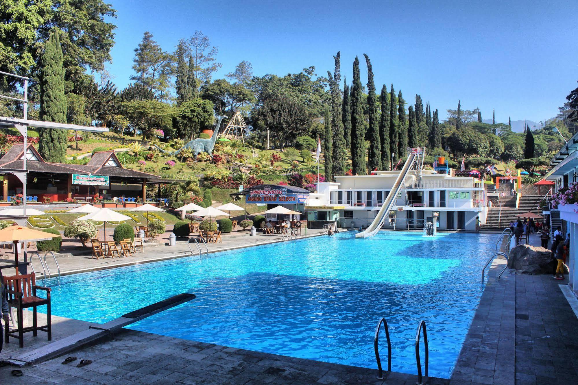 Hotel Selecta Batu  Kültér fotó