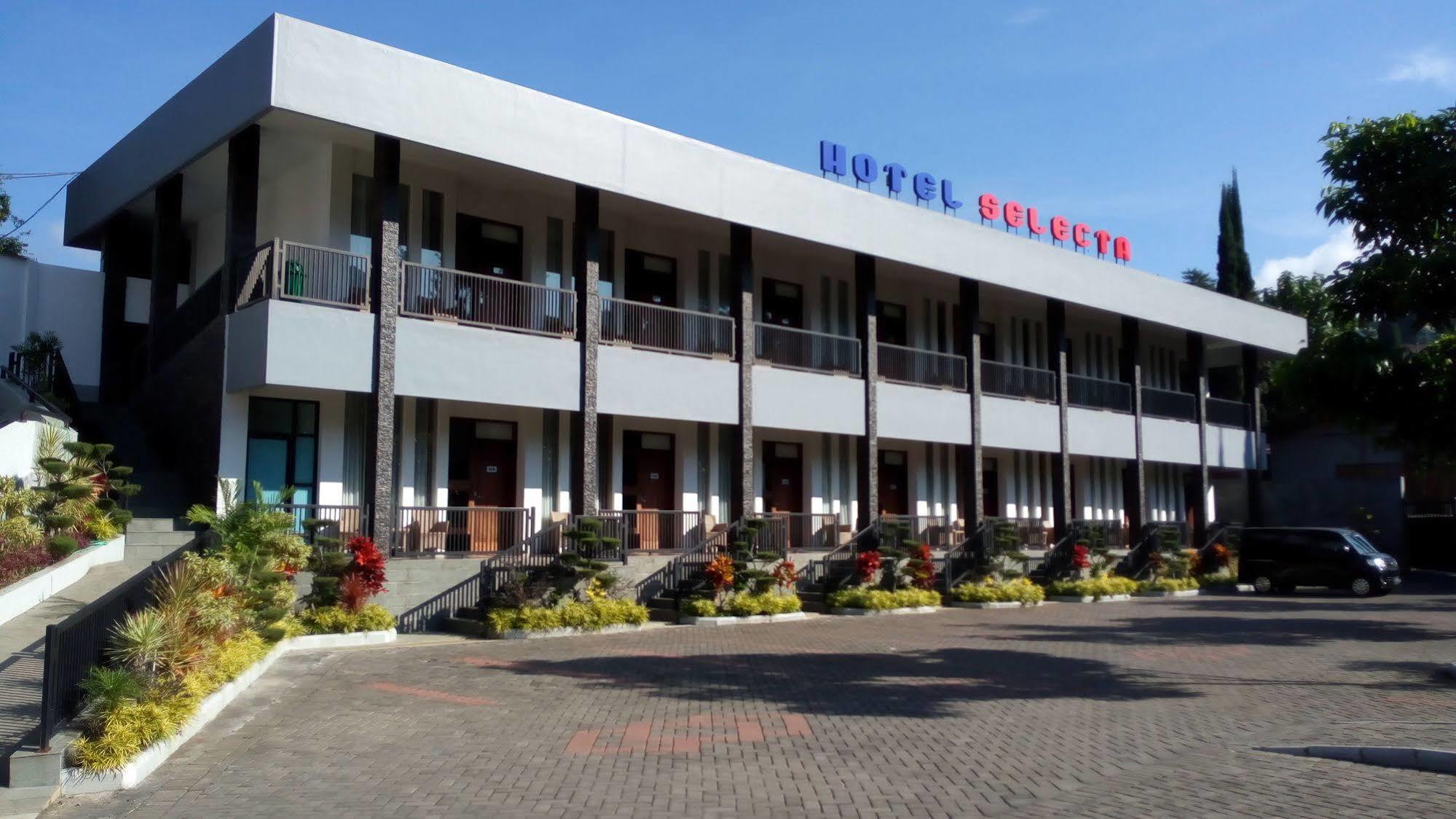 Hotel Selecta Batu  Kültér fotó