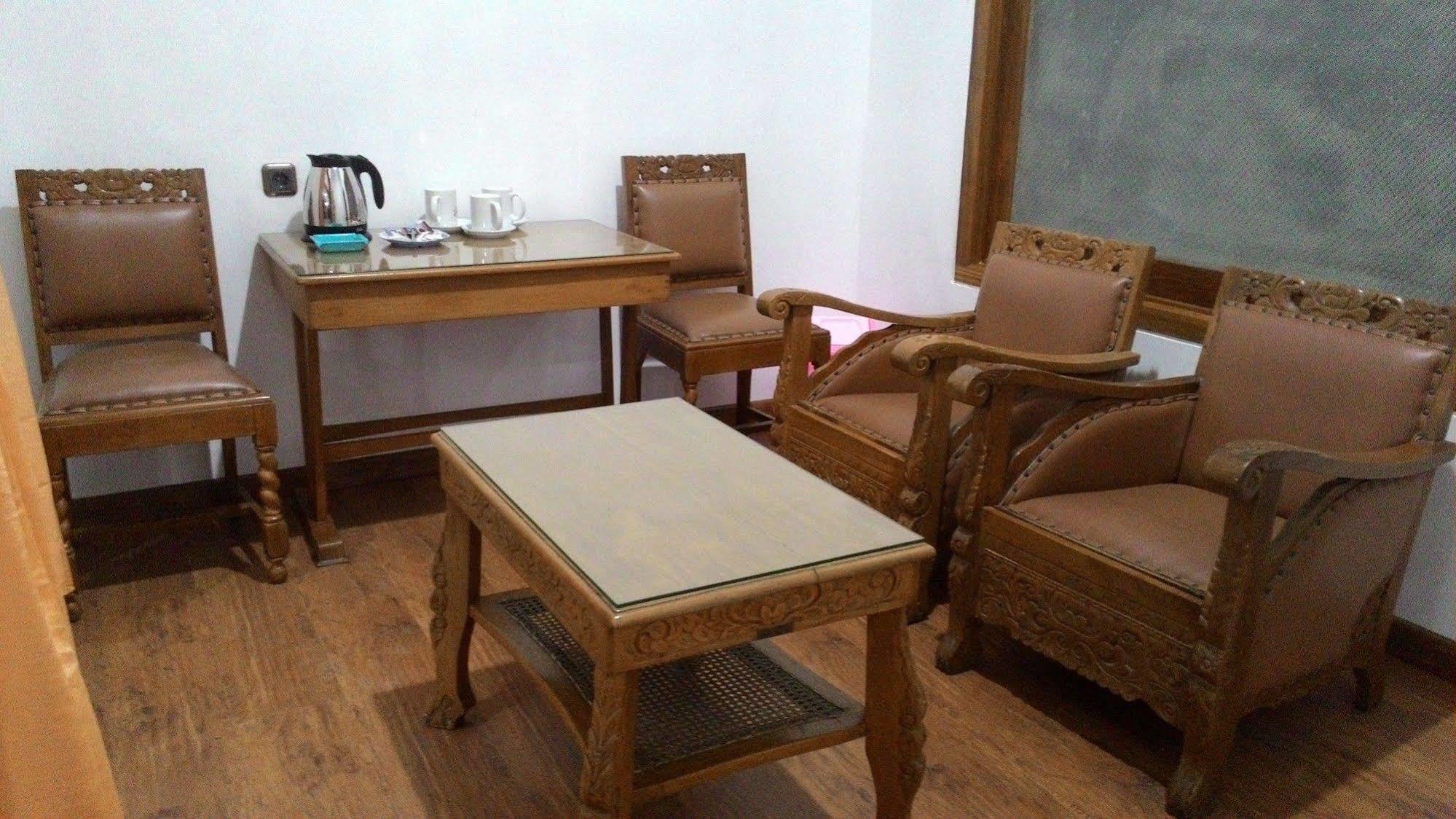Hotel Selecta Batu  Kültér fotó